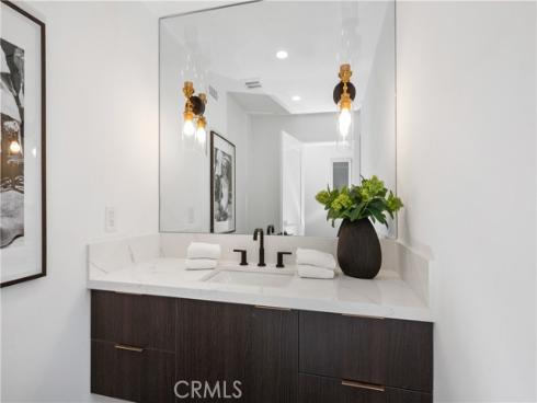 520  Iris  , Corona del Mar, CA
