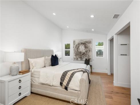 520  Iris  , Corona del Mar, CA
