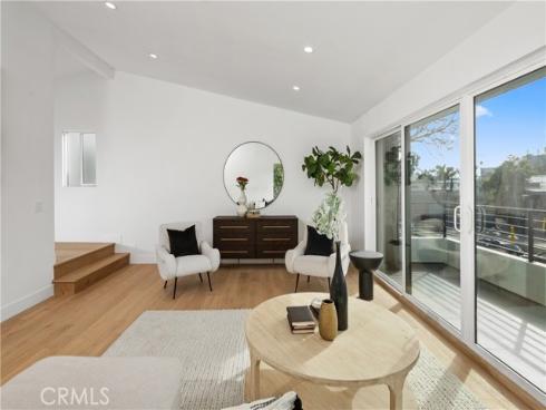 520  Iris  , Corona del Mar, CA