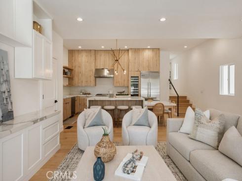 520  Iris  , Corona del Mar, CA