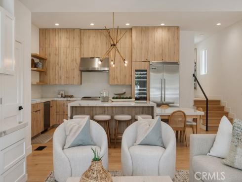 520  Iris  , Corona del Mar, CA