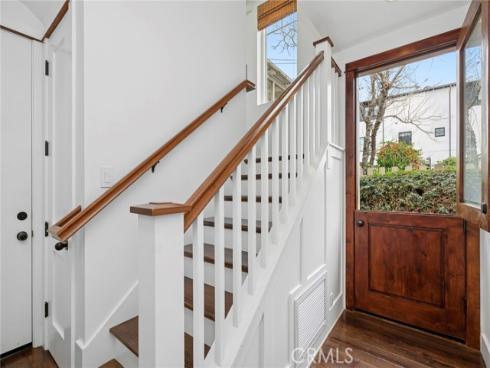 417 Poinsettia Avenue, Corona del Mar, CA