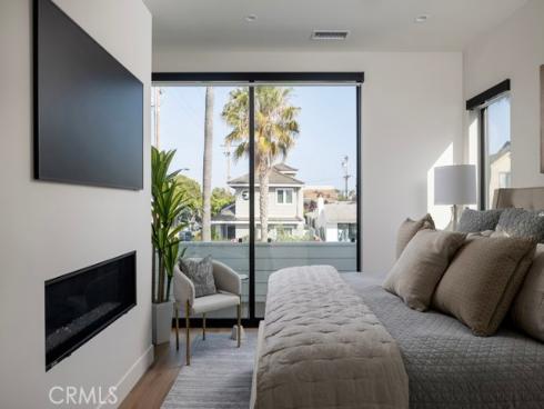 419  Goldenrod   Avenue, Corona del Mar, CA