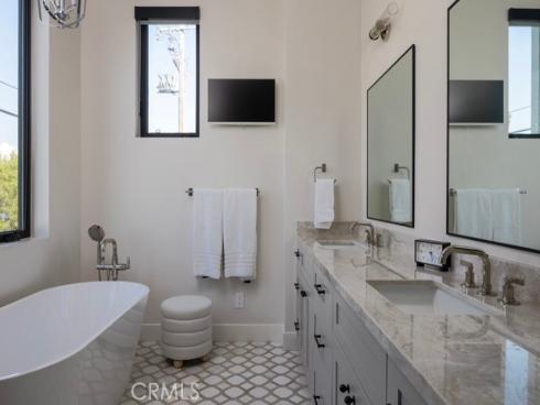 419  Goldenrod   Avenue, Corona del Mar, CA