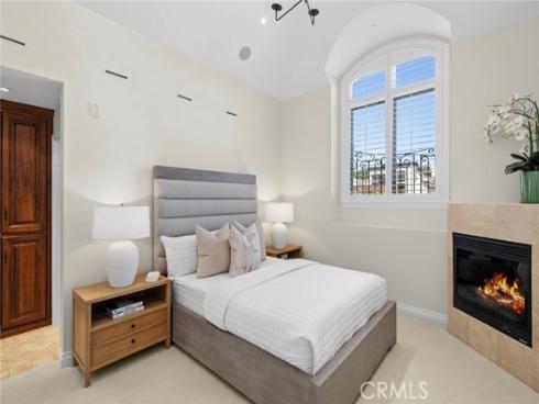 707  Larkspur   Avenue, Corona del Mar, CA