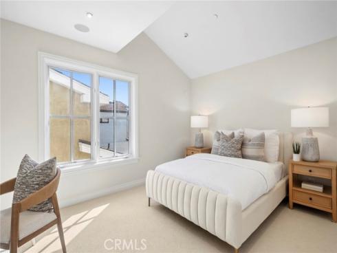 707  Larkspur   Avenue, Corona del Mar, CA