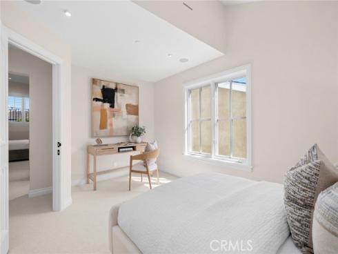 707  Larkspur   Avenue, Corona del Mar, CA