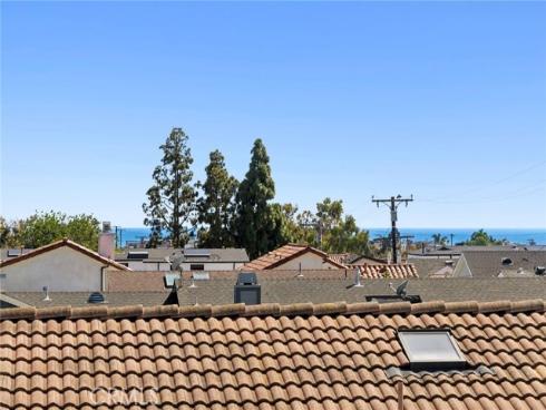 707  Larkspur   Avenue, Corona del Mar, CA