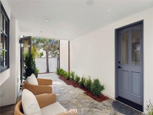 707  Larkspur   Avenue, Corona del Mar, CA