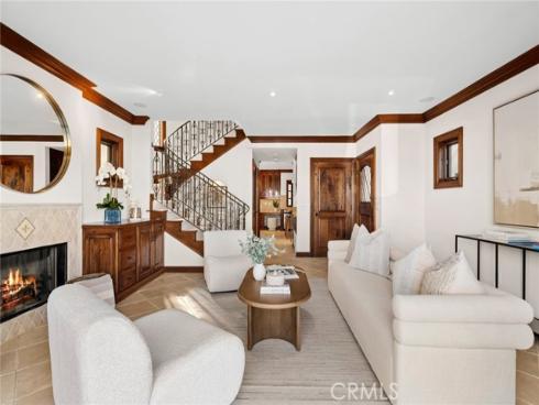 707  Larkspur   Avenue, Corona del Mar, CA