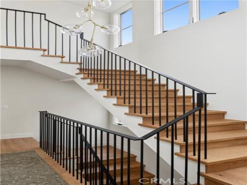 715  Poinsettia  , Corona del Mar, CA