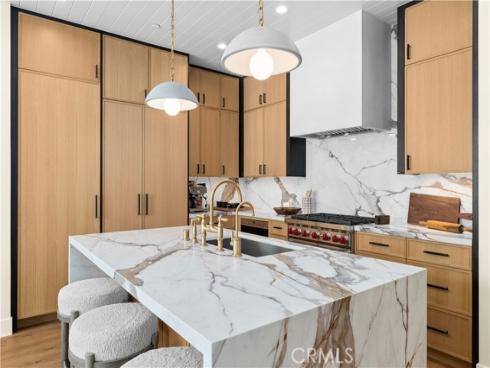 715  Poinsettia  , Corona del Mar, CA