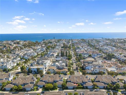 3600 5th , Corona del Mar, CA