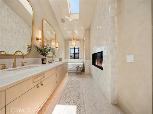 303  Jasmine   Avenue, Corona del Mar, CA