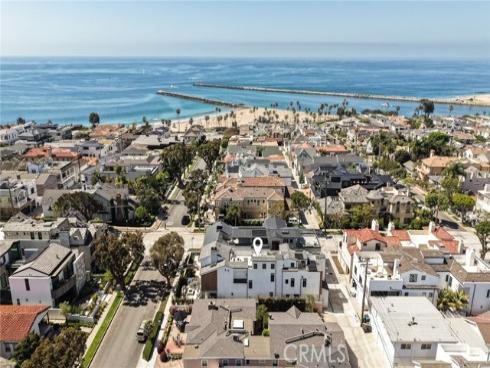 303  Jasmine   Avenue, Corona del Mar, CA