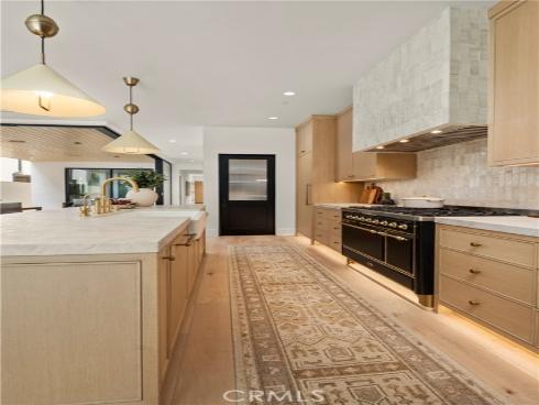 303  Jasmine   Avenue, Corona del Mar, CA