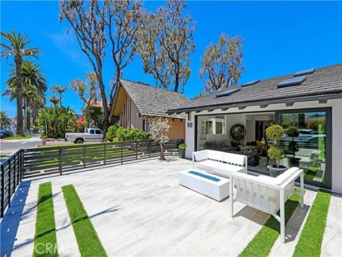 503  Marguerite  , Corona del Mar, CA