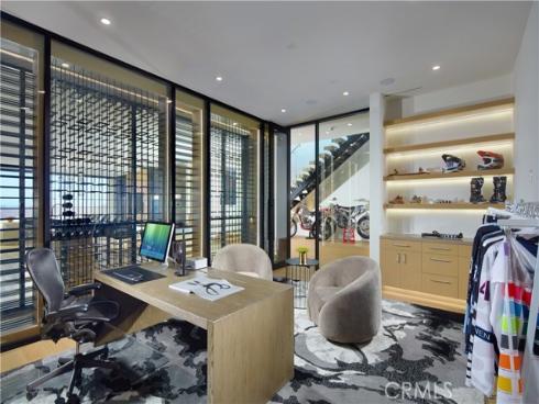 1201  Dolphin   Terrace, Corona del Mar, CA
