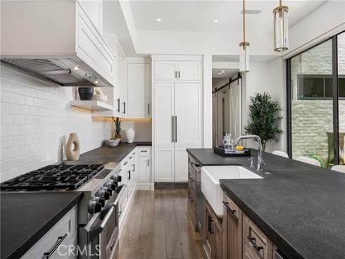 408 Poinsettia Avenue, Corona del Mar, CA