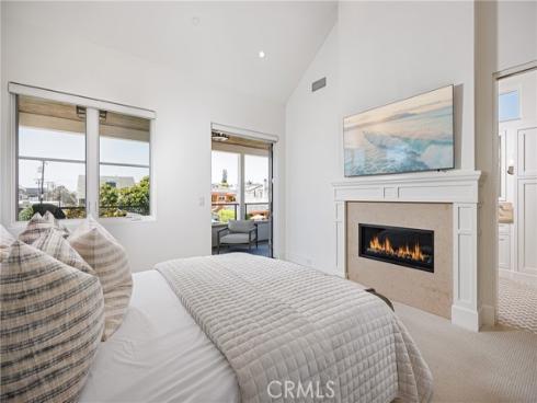 408 Poinsettia Avenue, Corona del Mar, CA