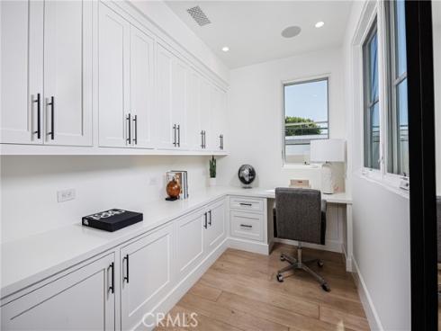 408 Poinsettia Avenue, Corona del Mar, CA