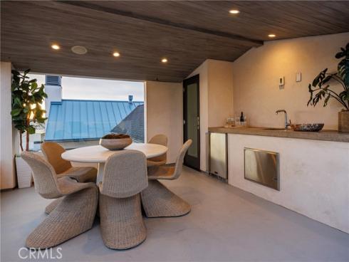 408 Poinsettia Avenue, Corona del Mar, CA