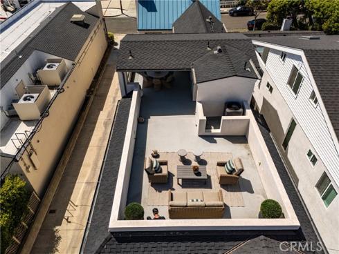 408 Poinsettia Avenue, Corona del Mar, CA