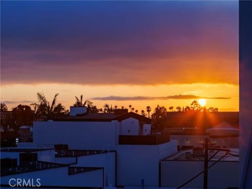 408 Poinsettia Avenue, Corona del Mar, CA