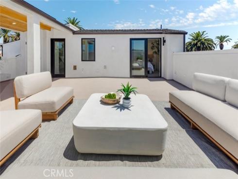 611 Marguerite B Avenue, Corona del Mar, CA