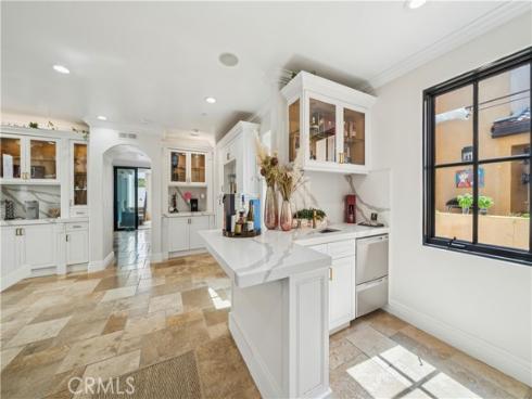 312  Carnation   Avenue, Corona del Mar, CA