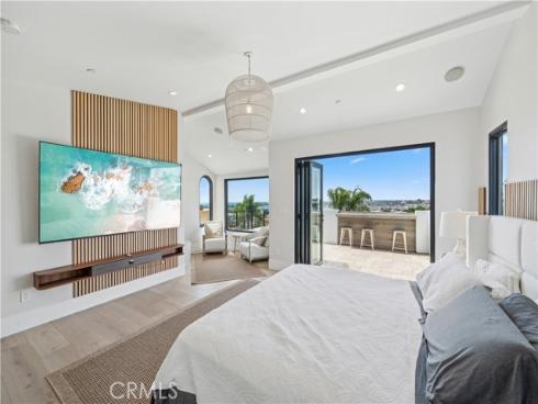 312  Carnation   Avenue, Corona del Mar, CA
