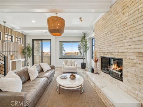 312  Carnation   Avenue, Corona del Mar, CA
