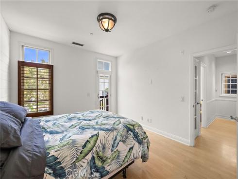 2741  Bungalow  , Corona del Mar, CA