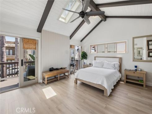 415  Goldenrod  , Corona del Mar, CA