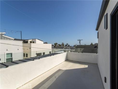 716  Orchid   Avenue, Corona del Mar, CA