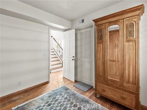 700  Goldenrod  , Corona del Mar, CA