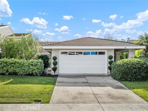 18 Shoal Drive