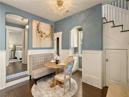 713 Larkspur Avenue, Corona del Mar, CA