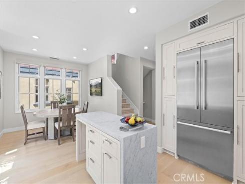 2534 Bungalow Place, Corona del Mar, CA