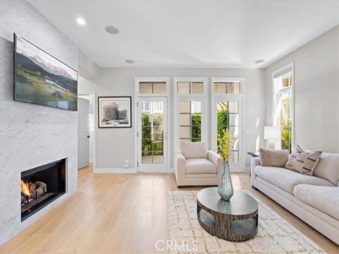 2534 Bungalow Place, Corona del Mar, CA