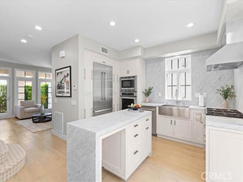 2534 Bungalow Place, Corona del Mar, CA