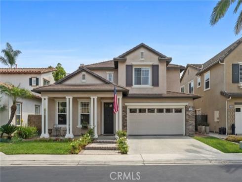 2712 Ashwood