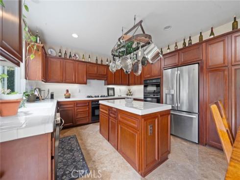 2712  Ashwood  , Costa Mesa, CA