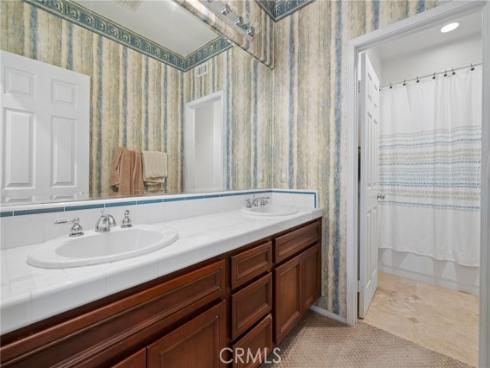 2712  Ashwood  , Costa Mesa, CA