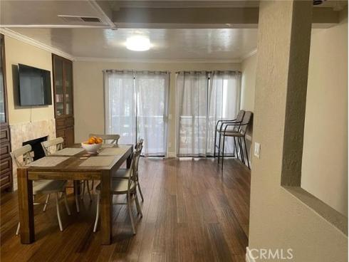 404  Brighton Springs  , Costa Mesa, CA