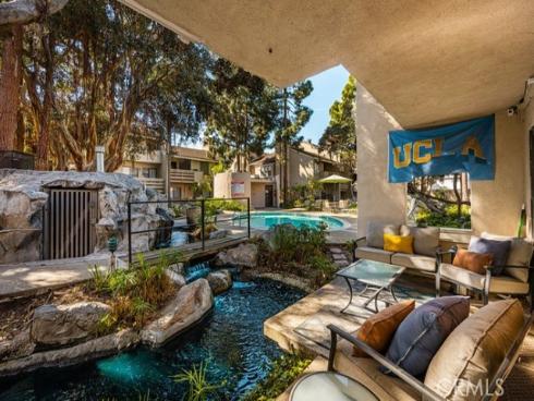421  Bryson Springs  , Costa Mesa, CA