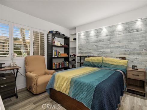 421  Bryson Springs  , Costa Mesa, CA