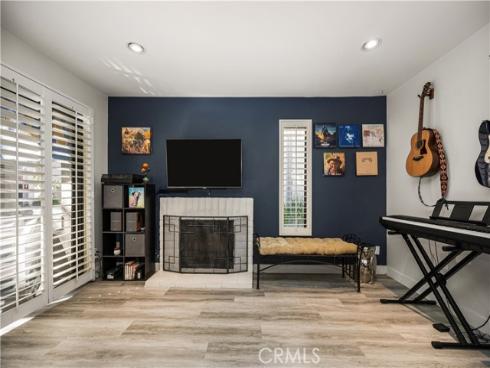 421  Bryson Springs  , Costa Mesa, CA