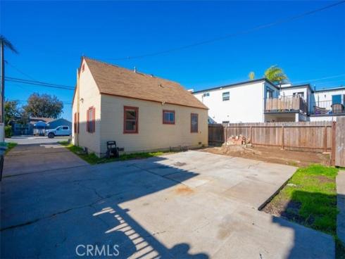 1586  Orange  , Costa Mesa, CA