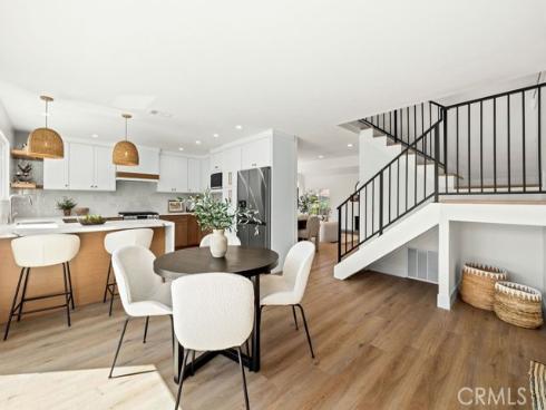 937  Carnation  , Costa Mesa, CA